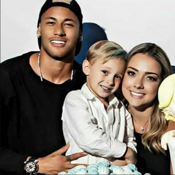 Neymar with his girlfriend Carolina Dantas