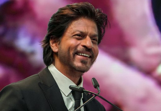 On the 'Pathan' controversy, Shahrukh said - whatever the world does, we are alive with positive thinking