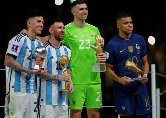 Argentina's dominance in the individual categories of the World Cup, Golden Ball to Messi, and Golden Boot for Kylian Mbappe 